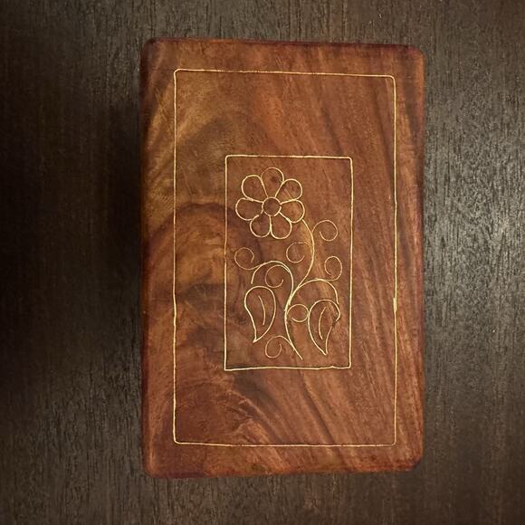 Wooden Box Hand Carved Brass Inlaid Floral Hinged India Vtg Trinket Pen Artisan - Picture 3 of 16